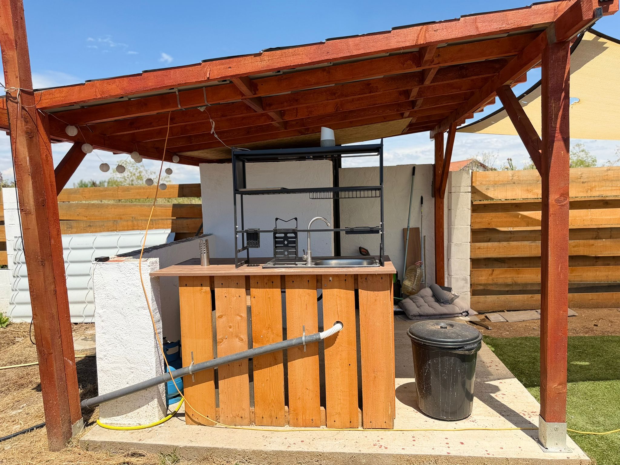 Outdoor Kitchen